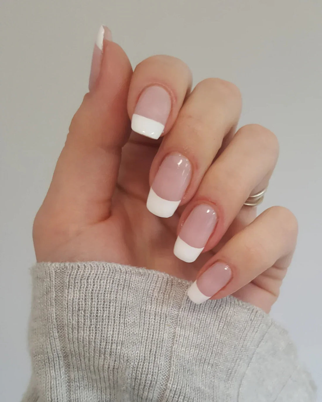 How to Do a Perfect Gel French Mani At Home: 5 Simple Steps for Beginners